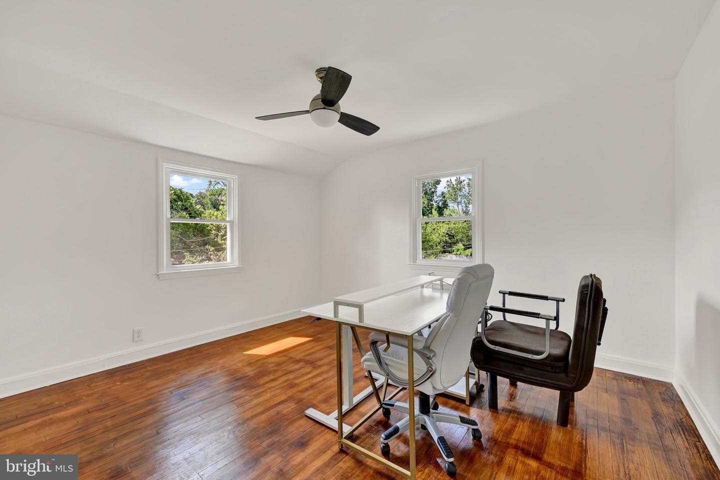 3655 Forest Garden Avenue photo 16