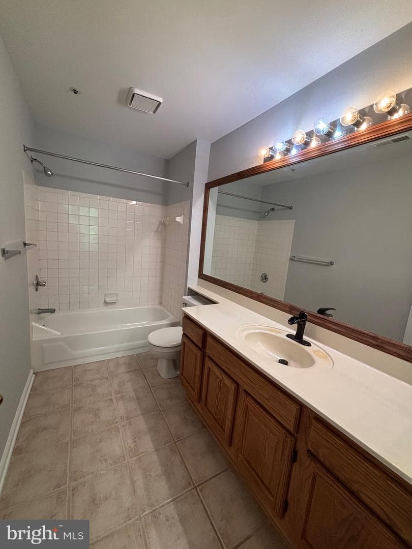 4409 Silverbrook Lane #304 photo 12