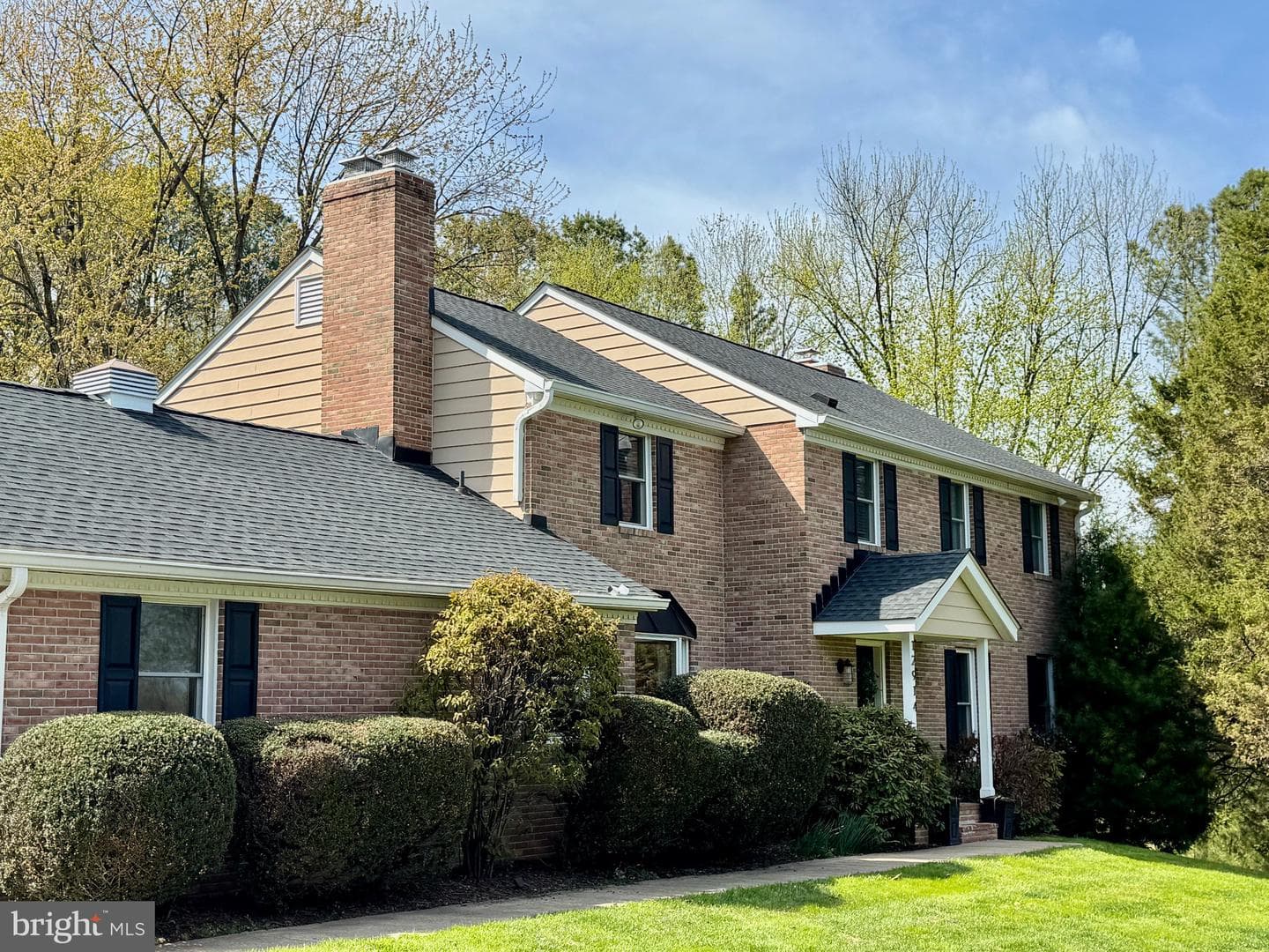12914 Falls Road photo 2