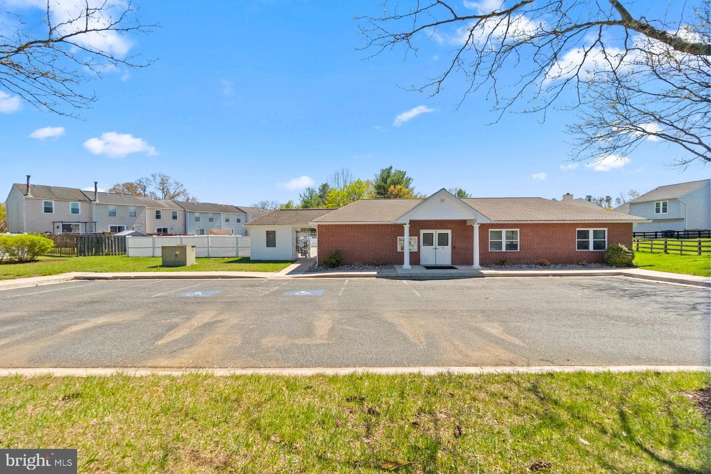 2125 Cedar Barn Way photo 41