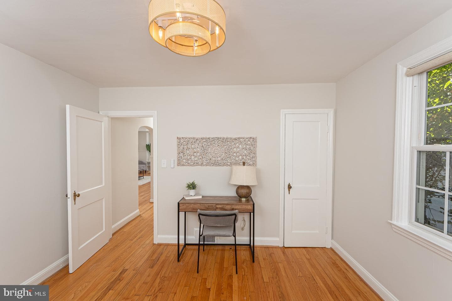 571 Woodbine Ave photo 15