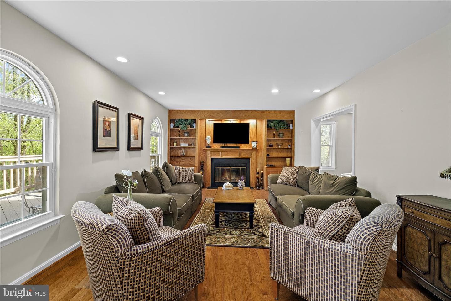 3904 Thoroughbred Lane photo 11