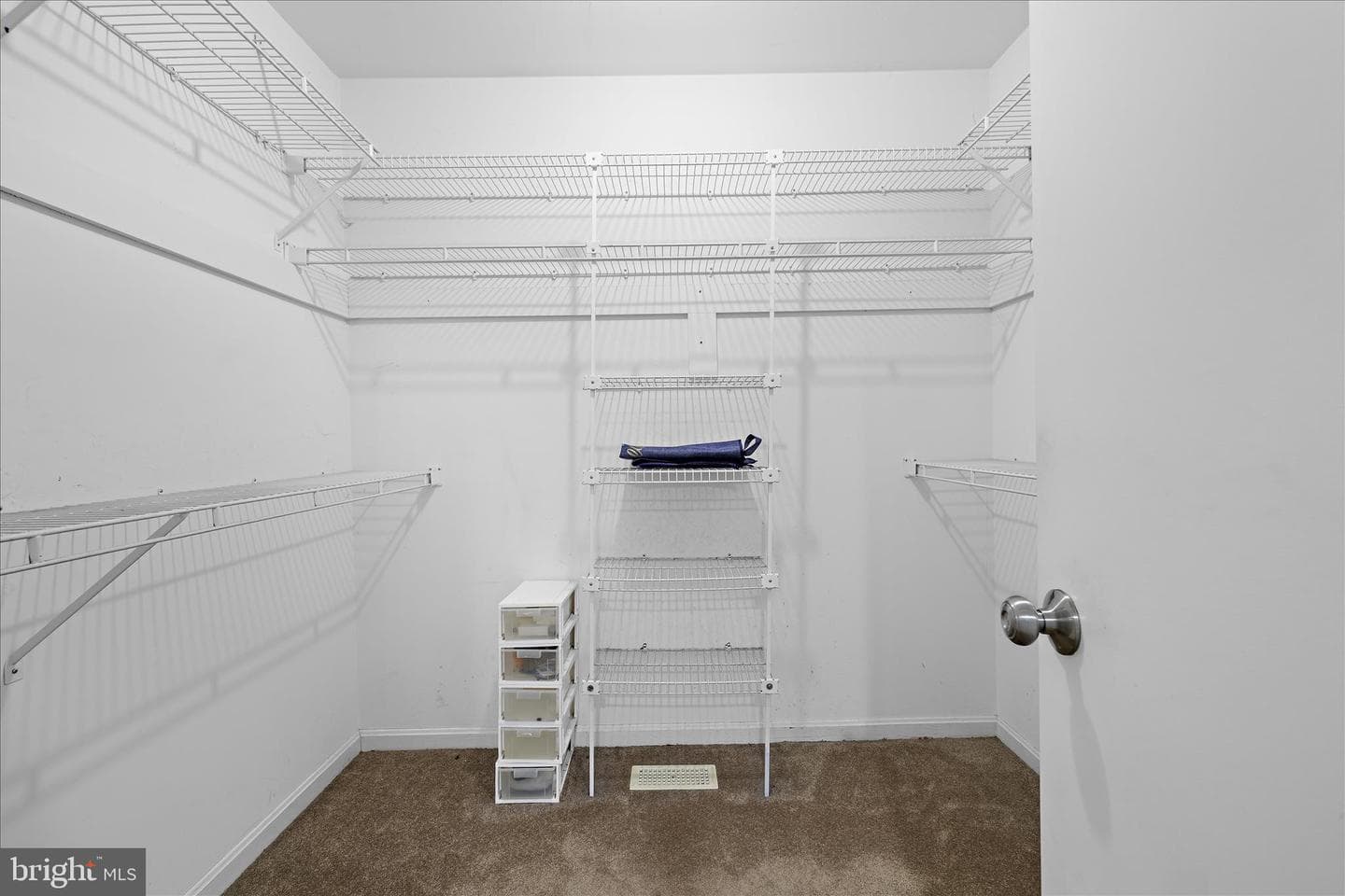 3904 Thoroughbred Lane photo 42