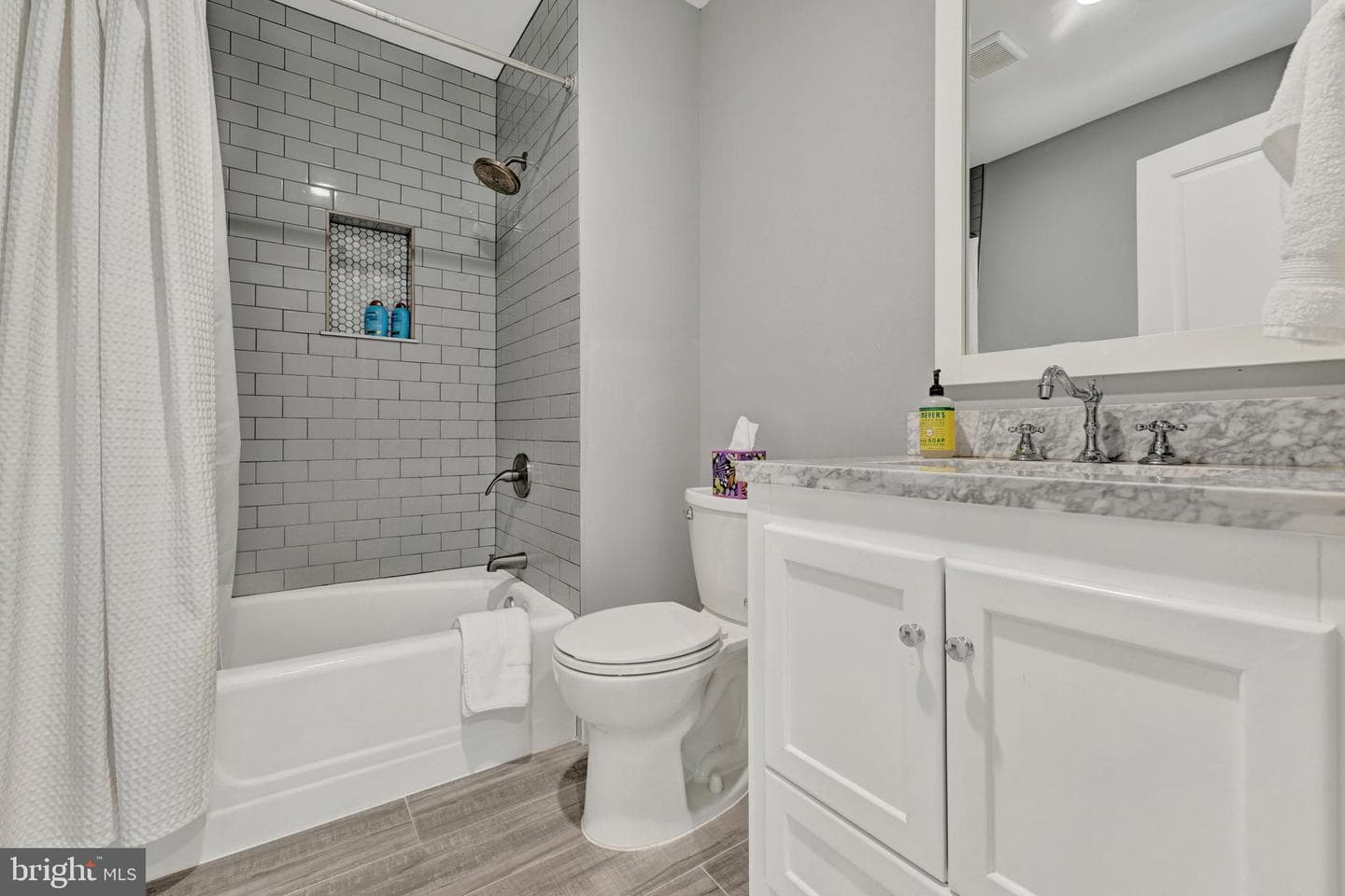 9 Crestline Court photo 28
