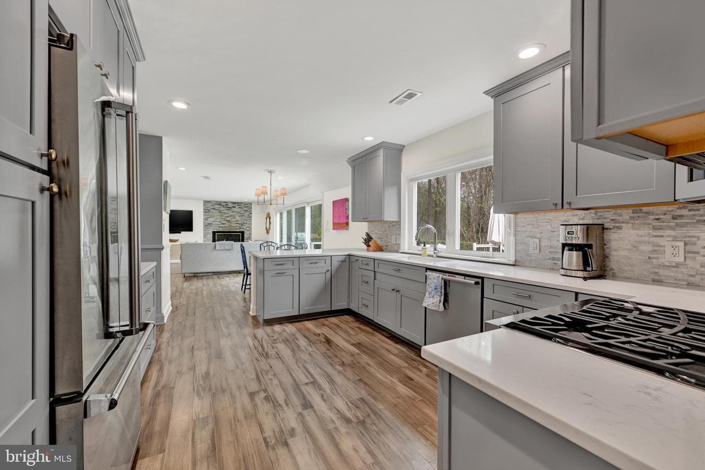 9 Crestline Court photo 8