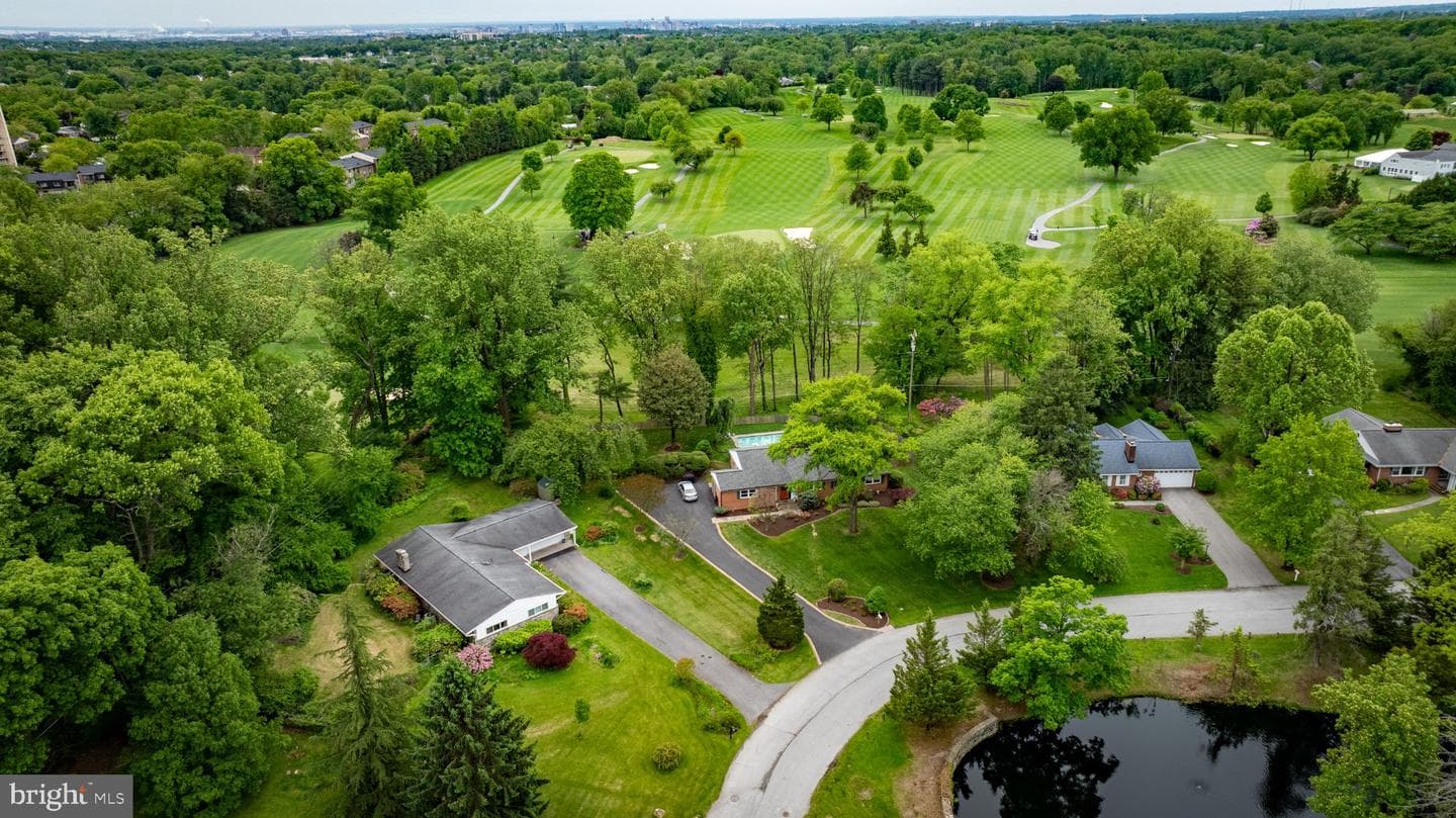 618 Lake Drive photo 46