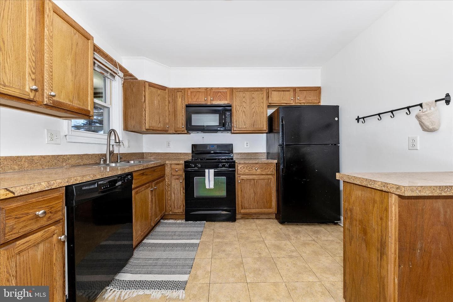 5811 Daybreak Terrace photo 15