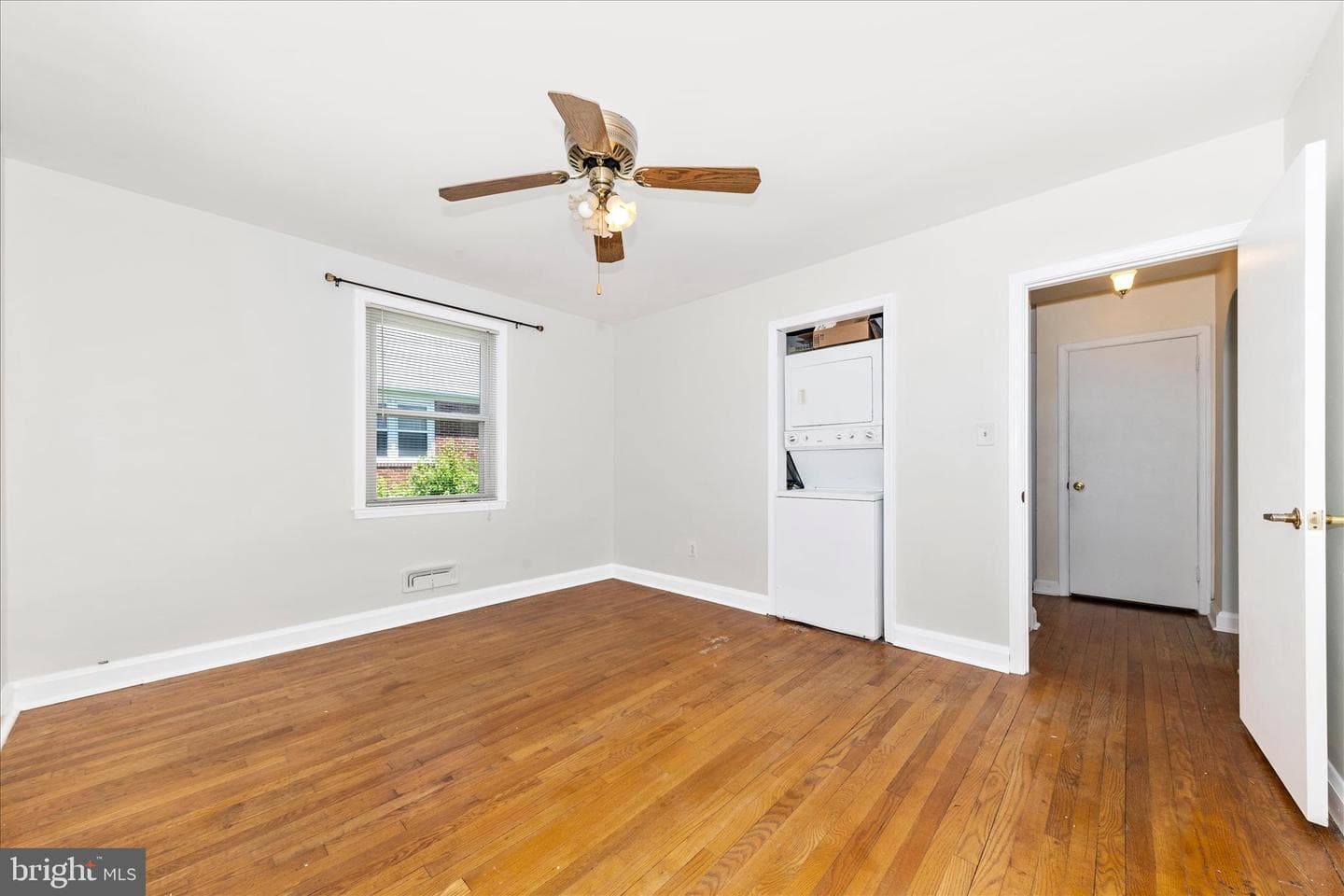 5811 Daybreak Terrace photo 21