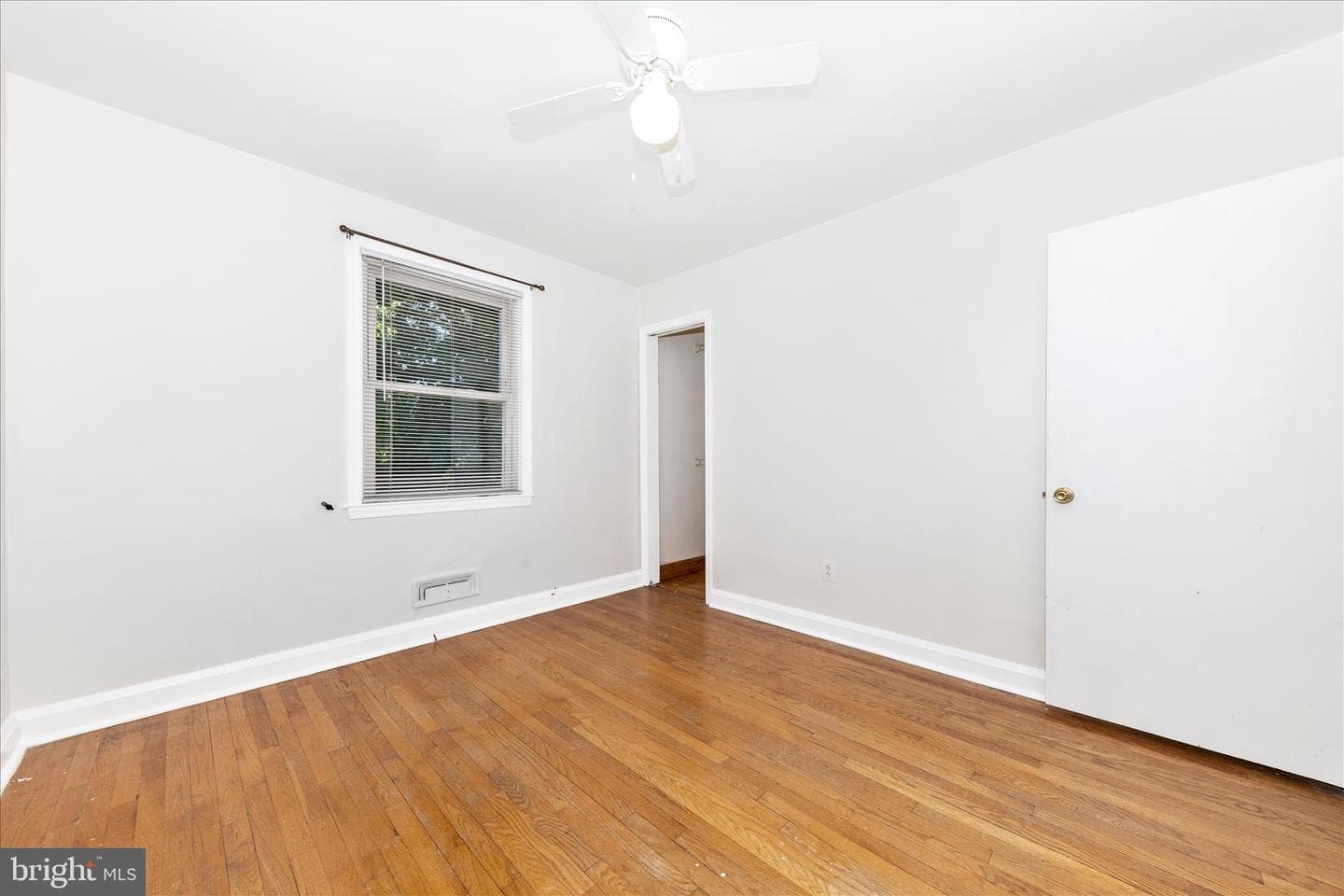 5811 Daybreak Terrace photo 27