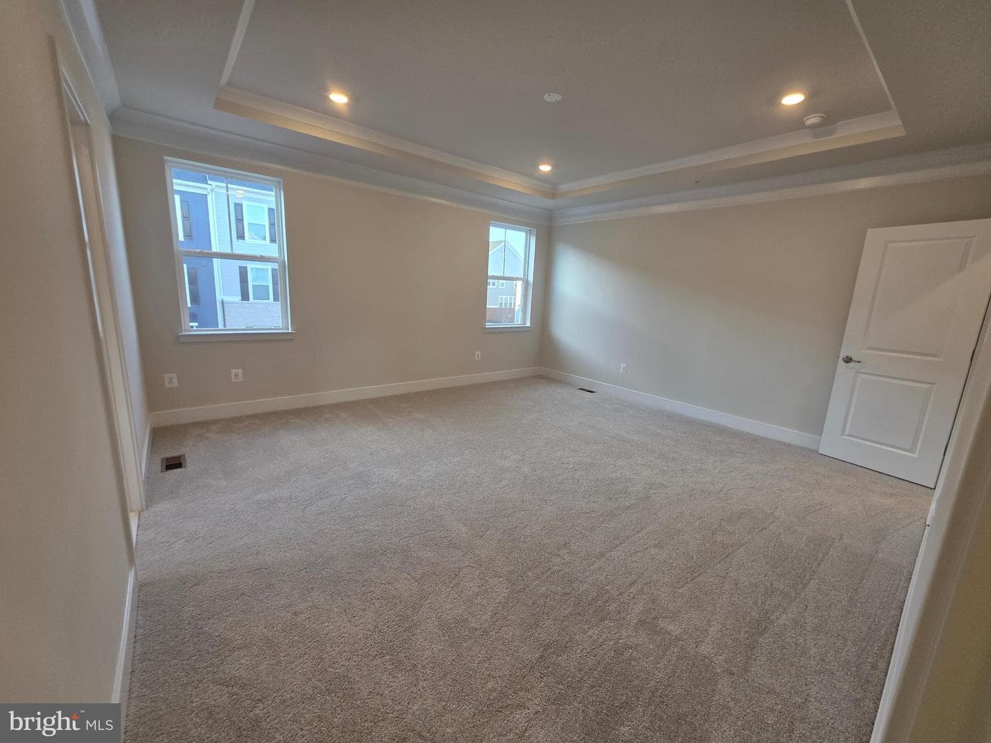 6613 Greenleigh Avenue photo 34