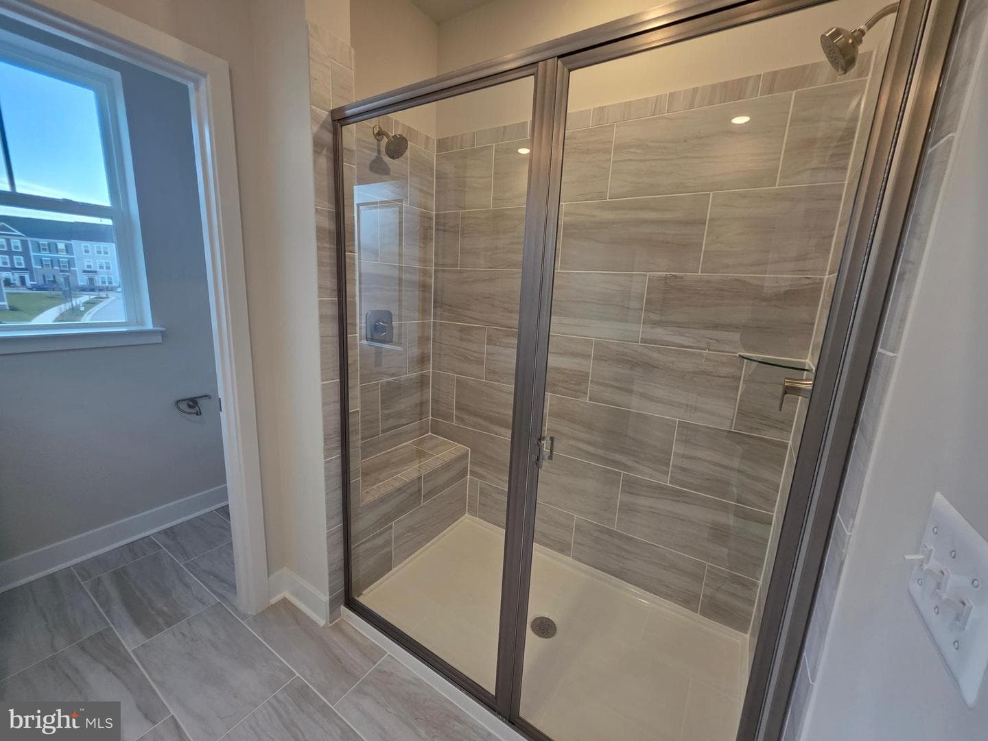 6613 Greenleigh Avenue photo 37