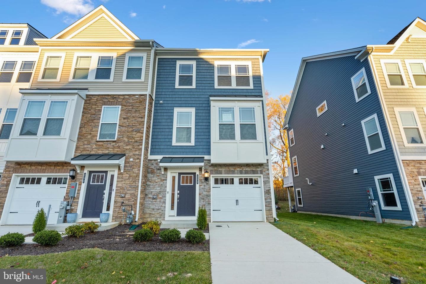 252 Waterstone Rd