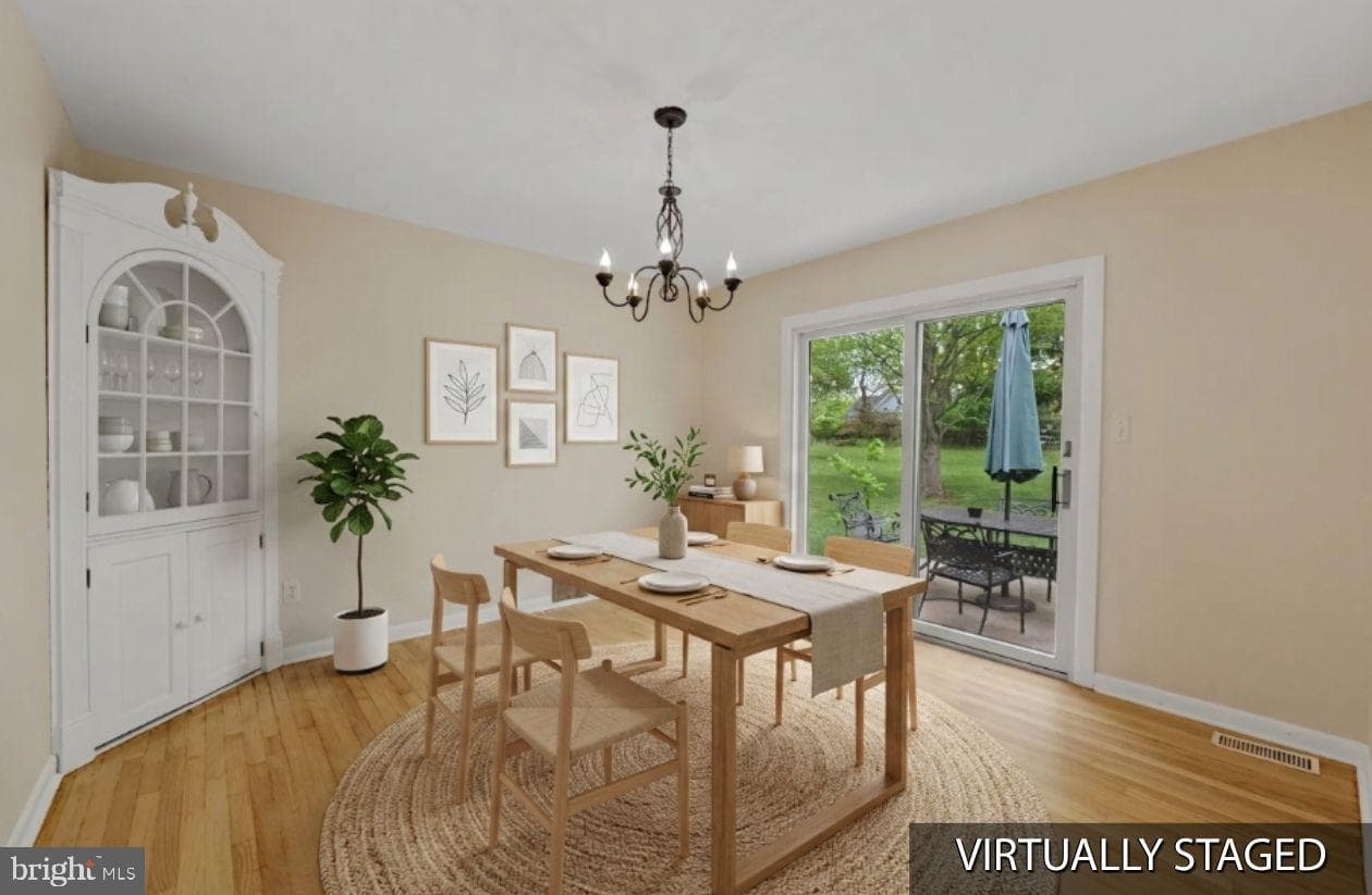 14009 Blenheim Road N photo 25