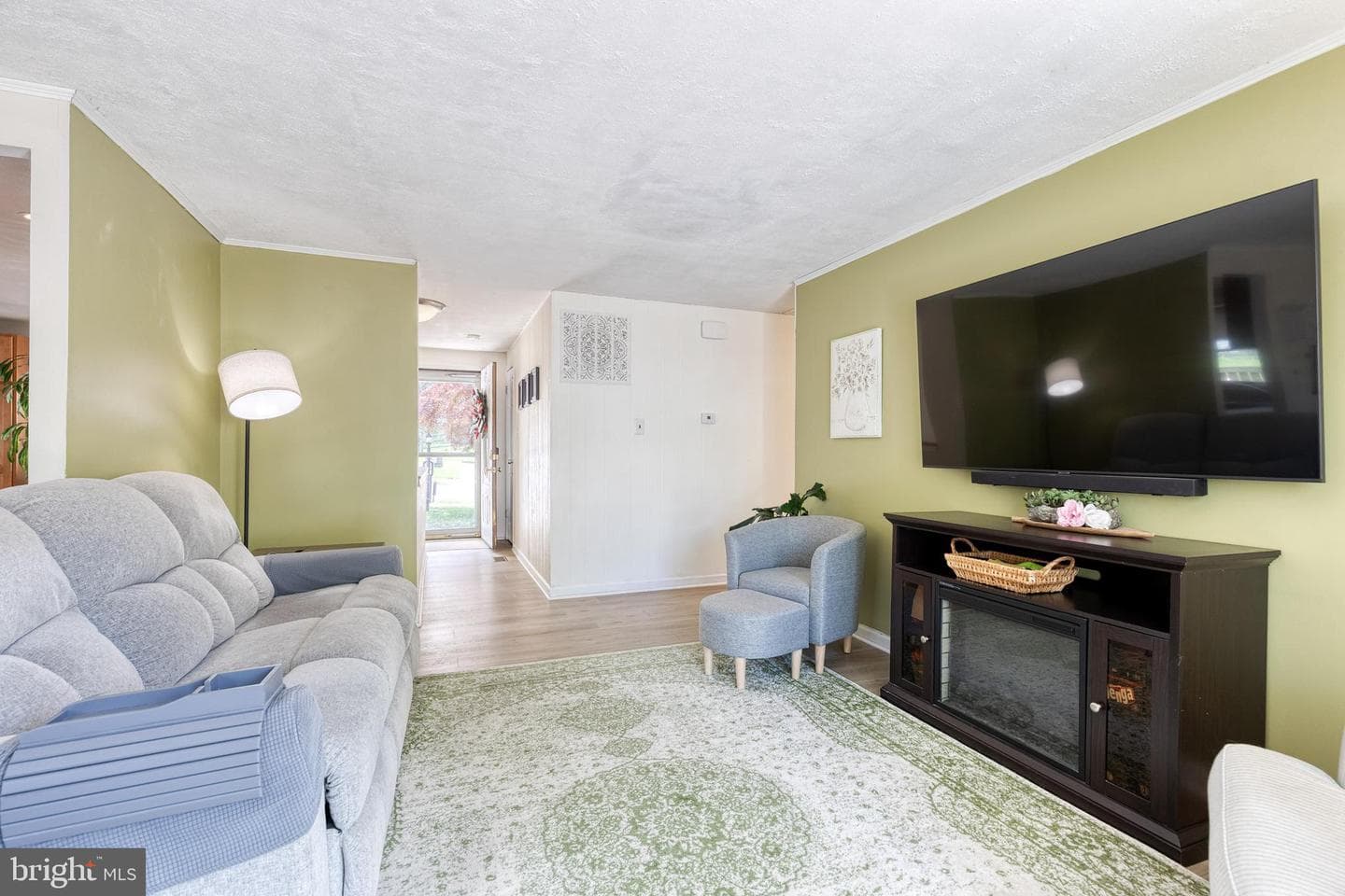 2608 Bradwell Court photo 7