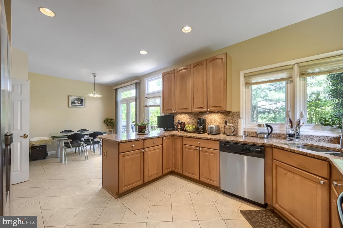 17 Stablemere Court photo 12