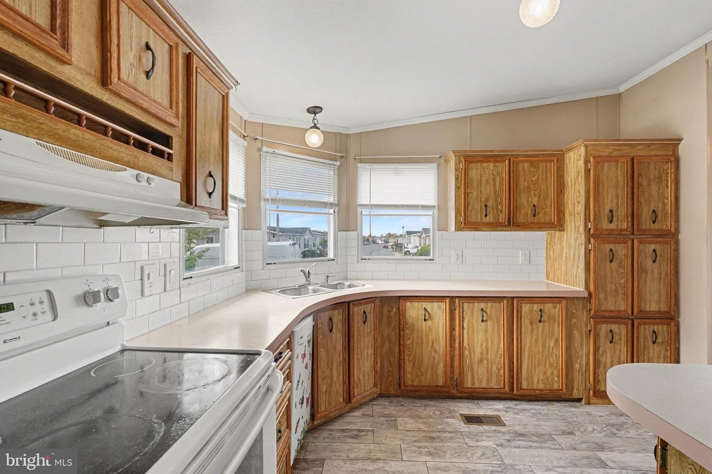 119 Bengies Rd photo 9