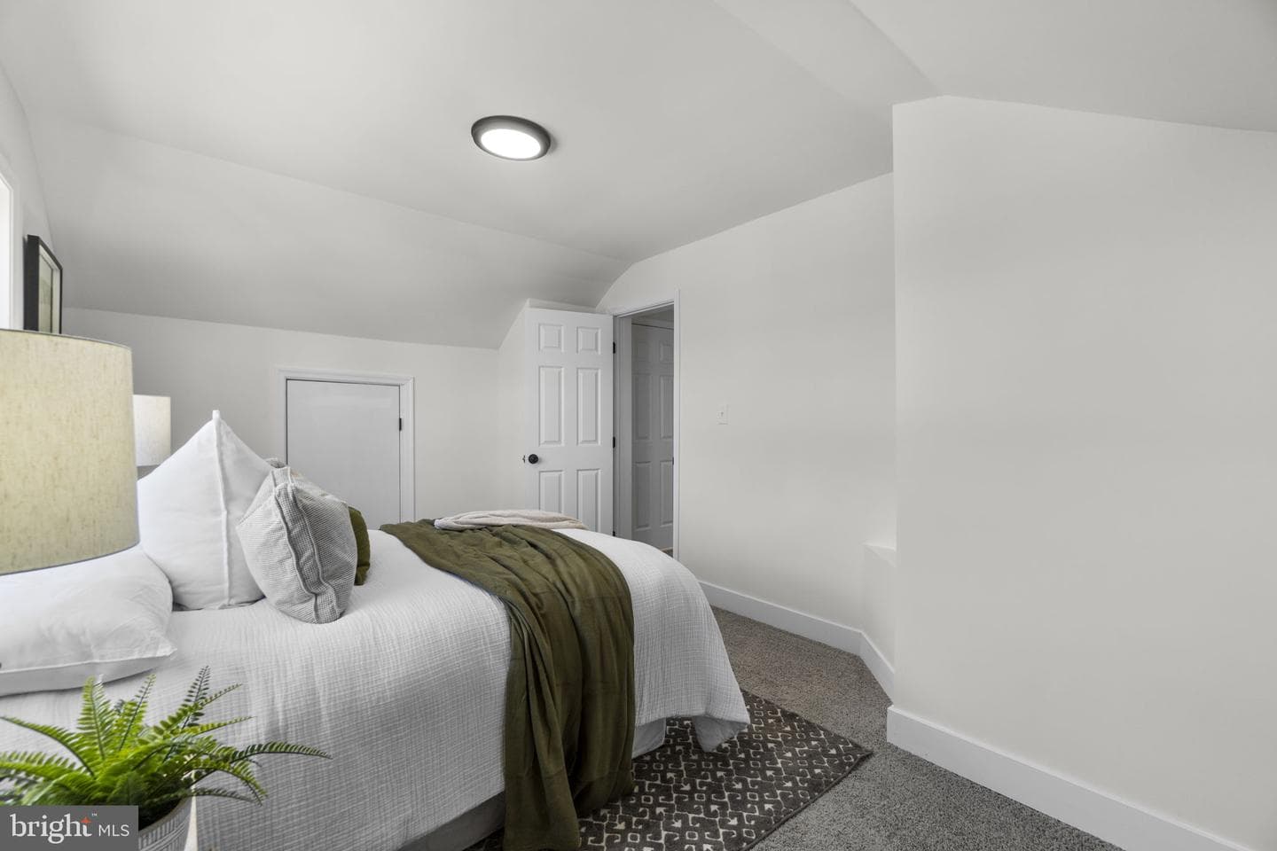 1229 North Avenue photo 20