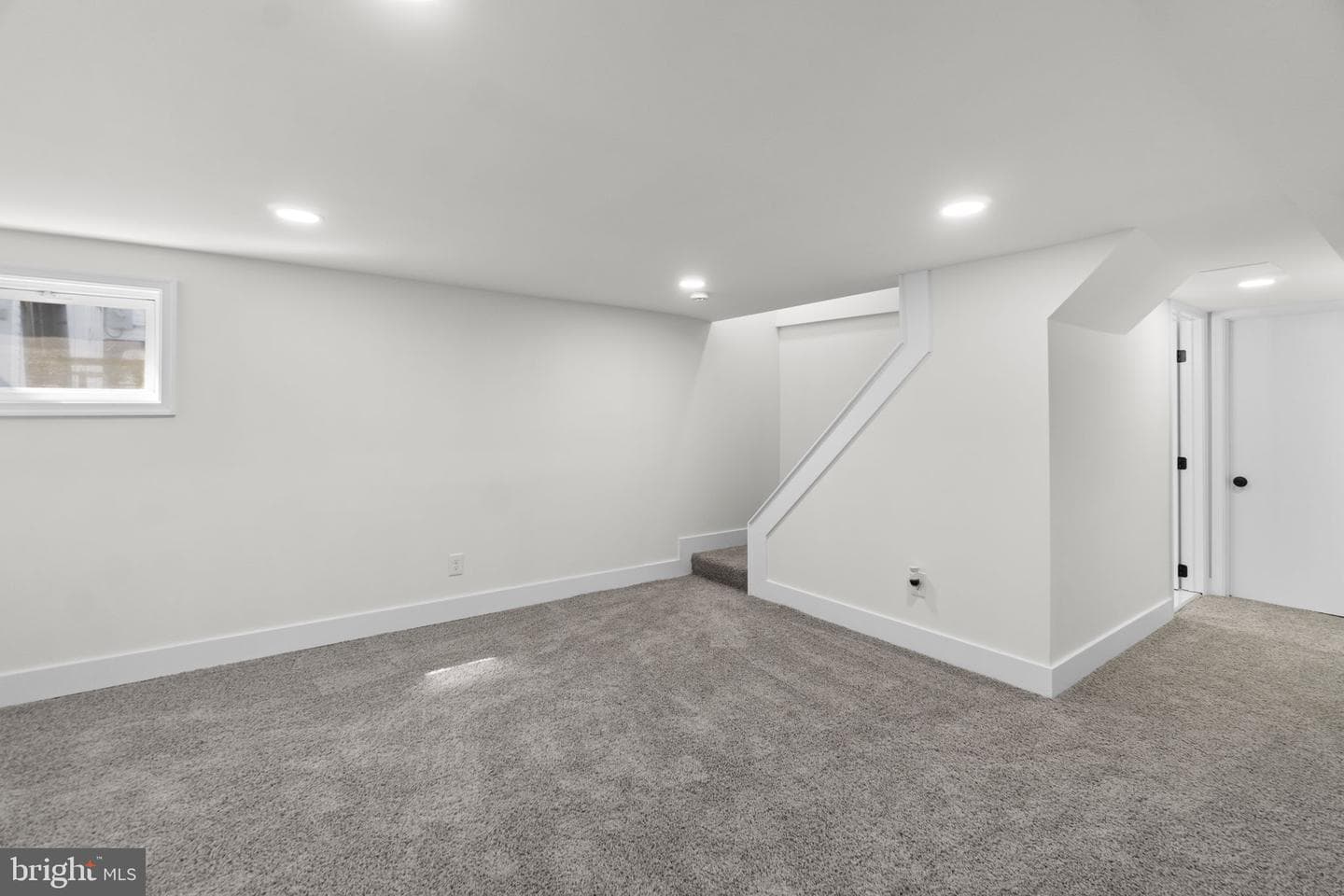 1229 North Avenue photo 31