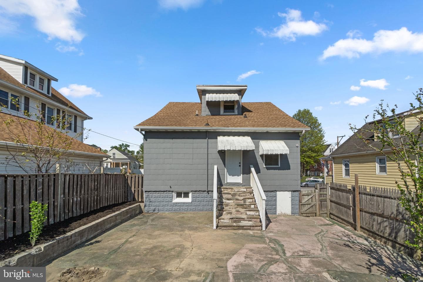 1229 North Avenue photo 38