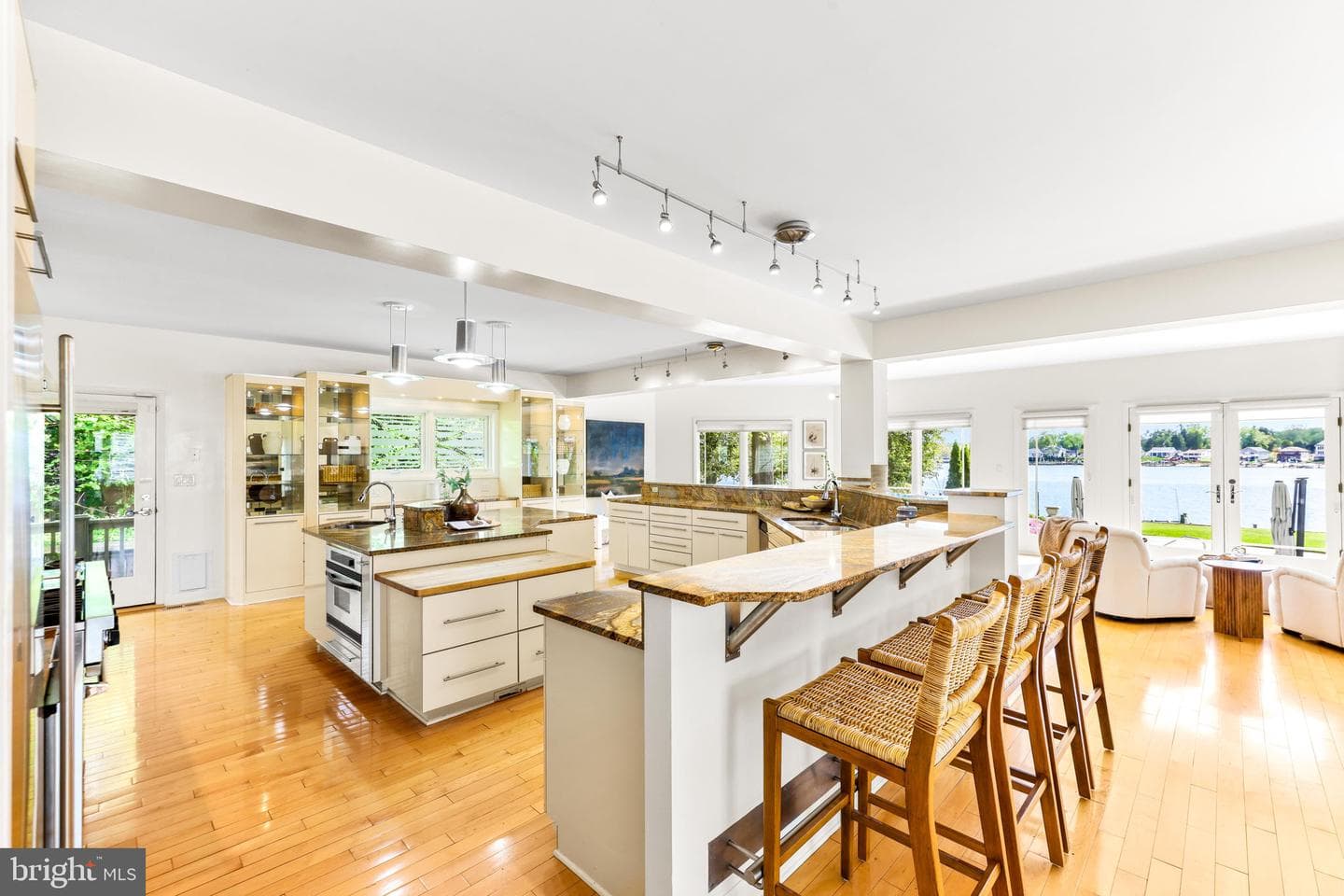 1501 Shore Road photo 22