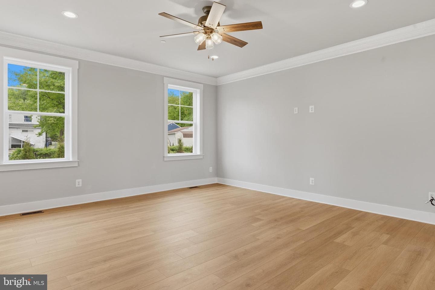 2028 William Avenue photo 47