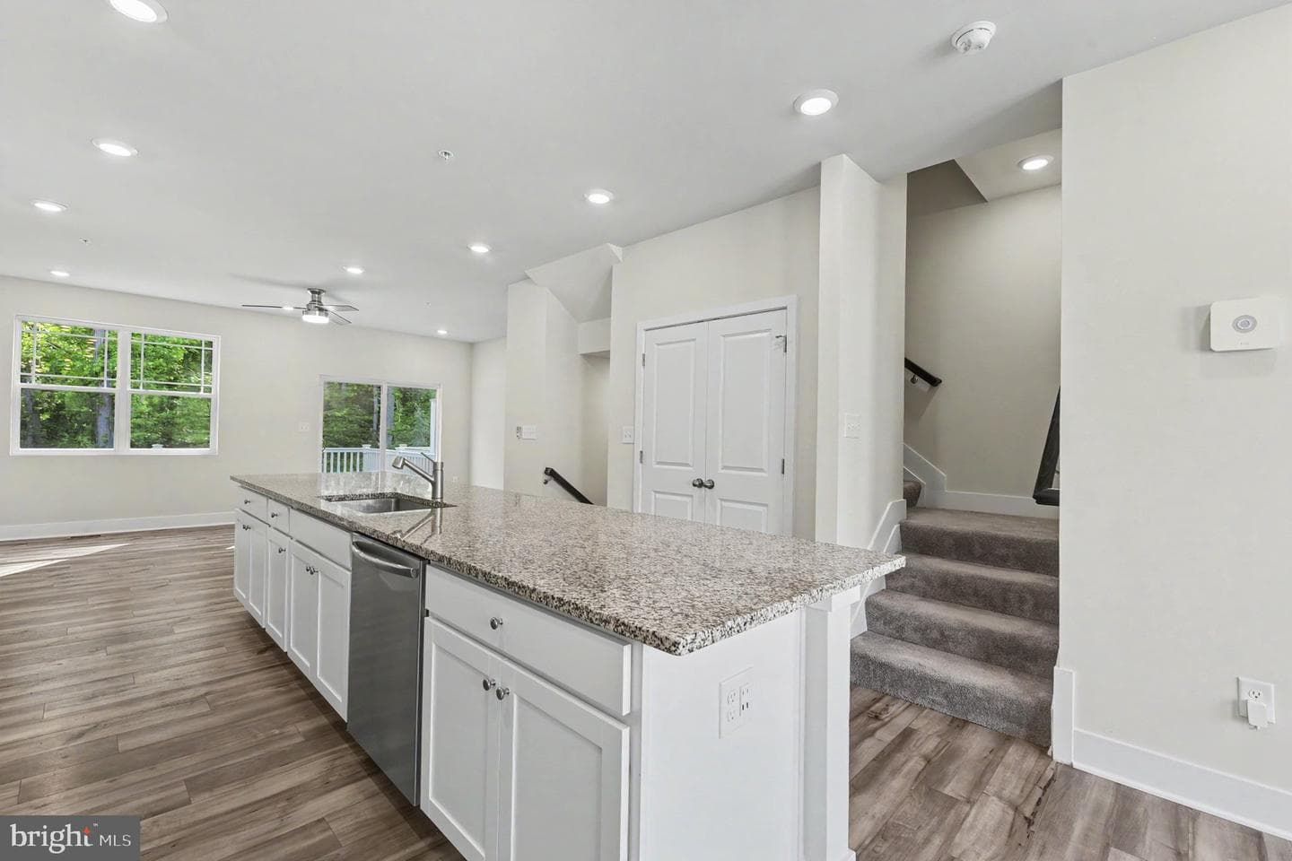 238 Waterstone Rd photo 17
