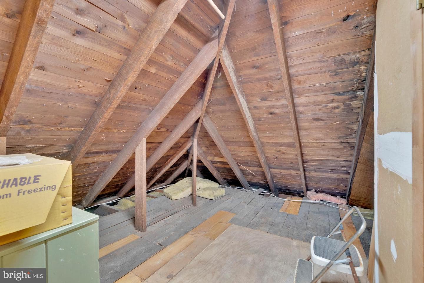 2008 Hillcrest Road photo 28