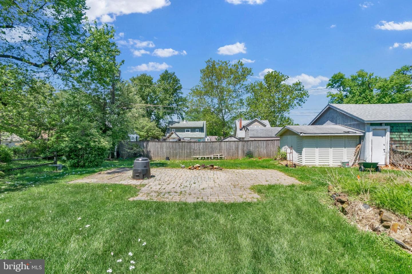 2008 Hillcrest Road photo 31