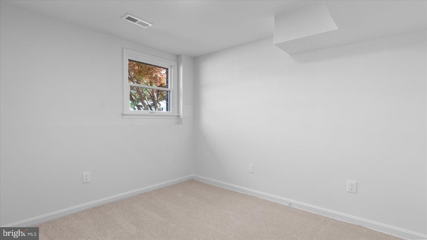 804 Suburbian Road photo 28