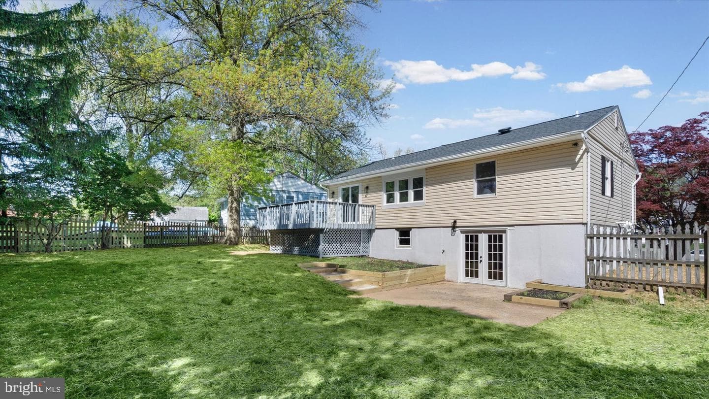 804 Suburbian Road photo 32