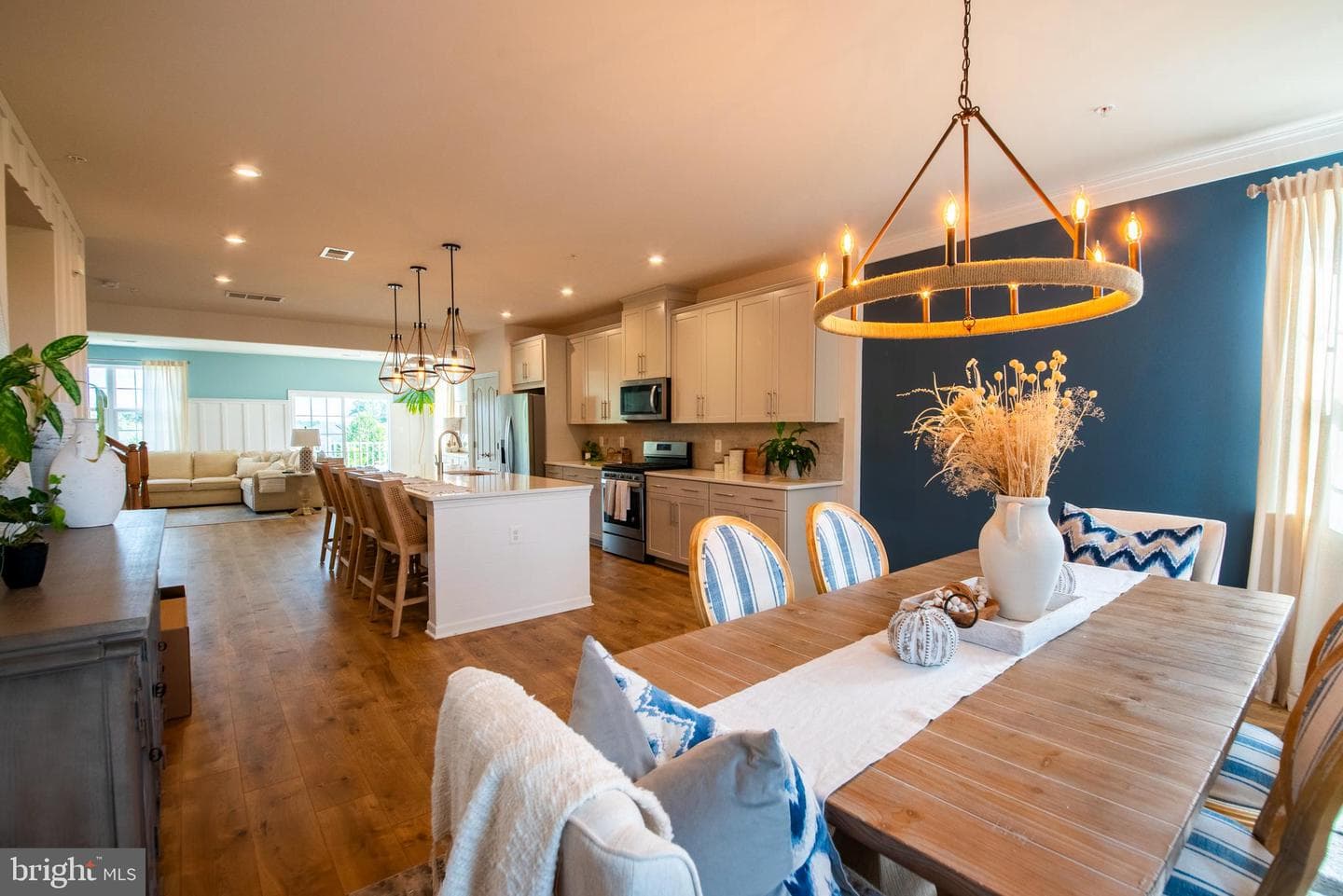 9453 James Macgowan Lane #428 photo 13