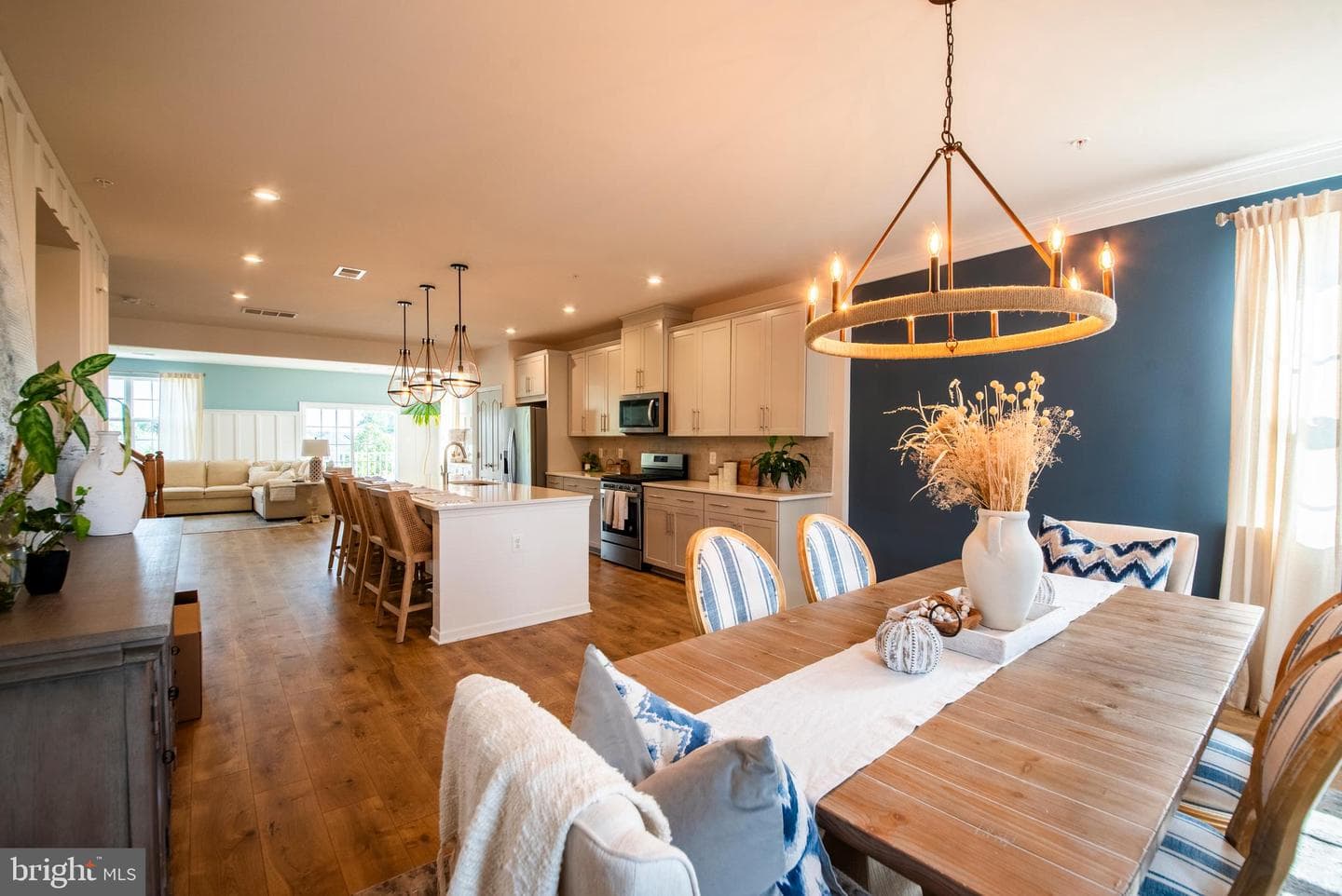 9453 James Macgowan Lane #428 photo 36