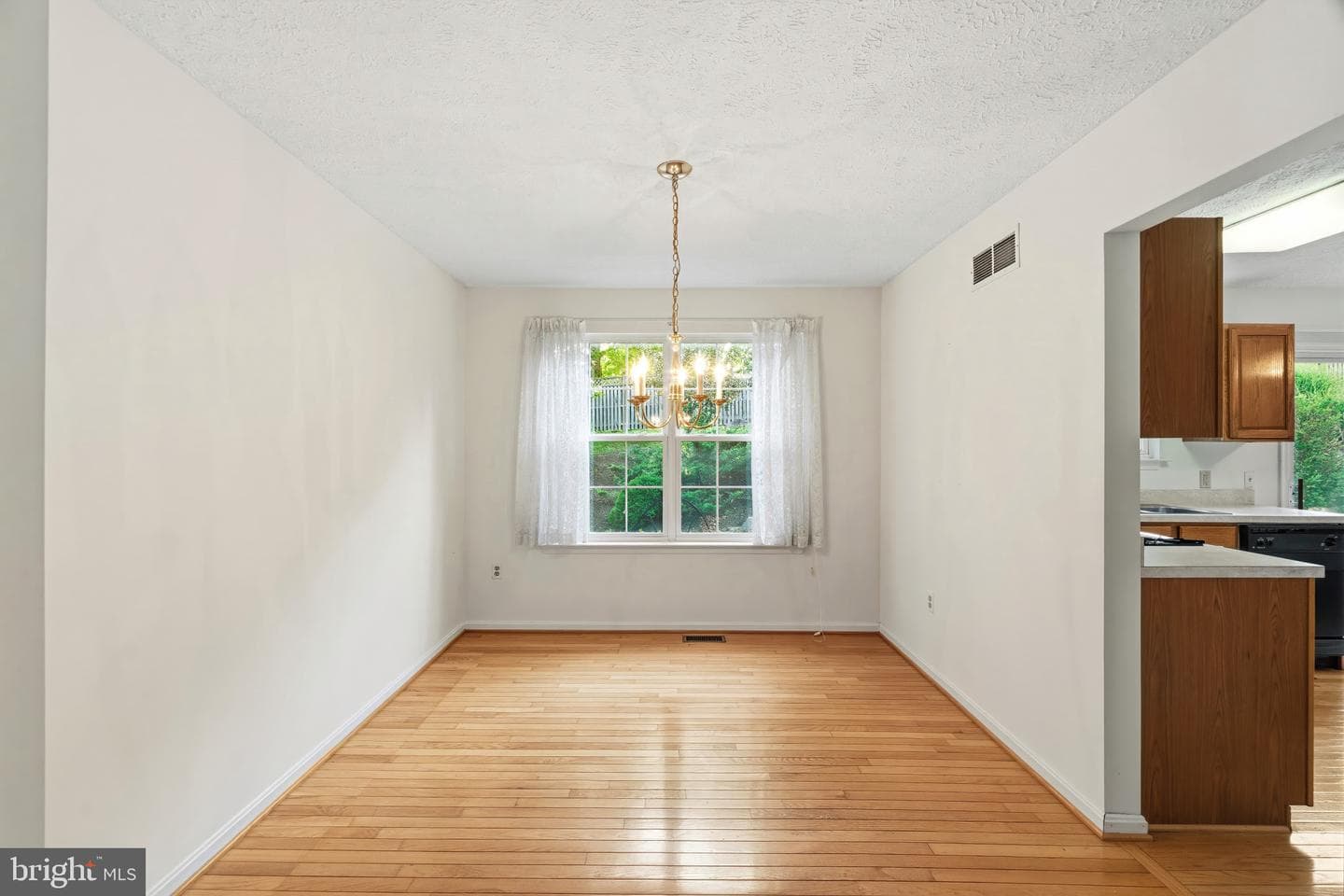2208 Tall Pines Court photo 6