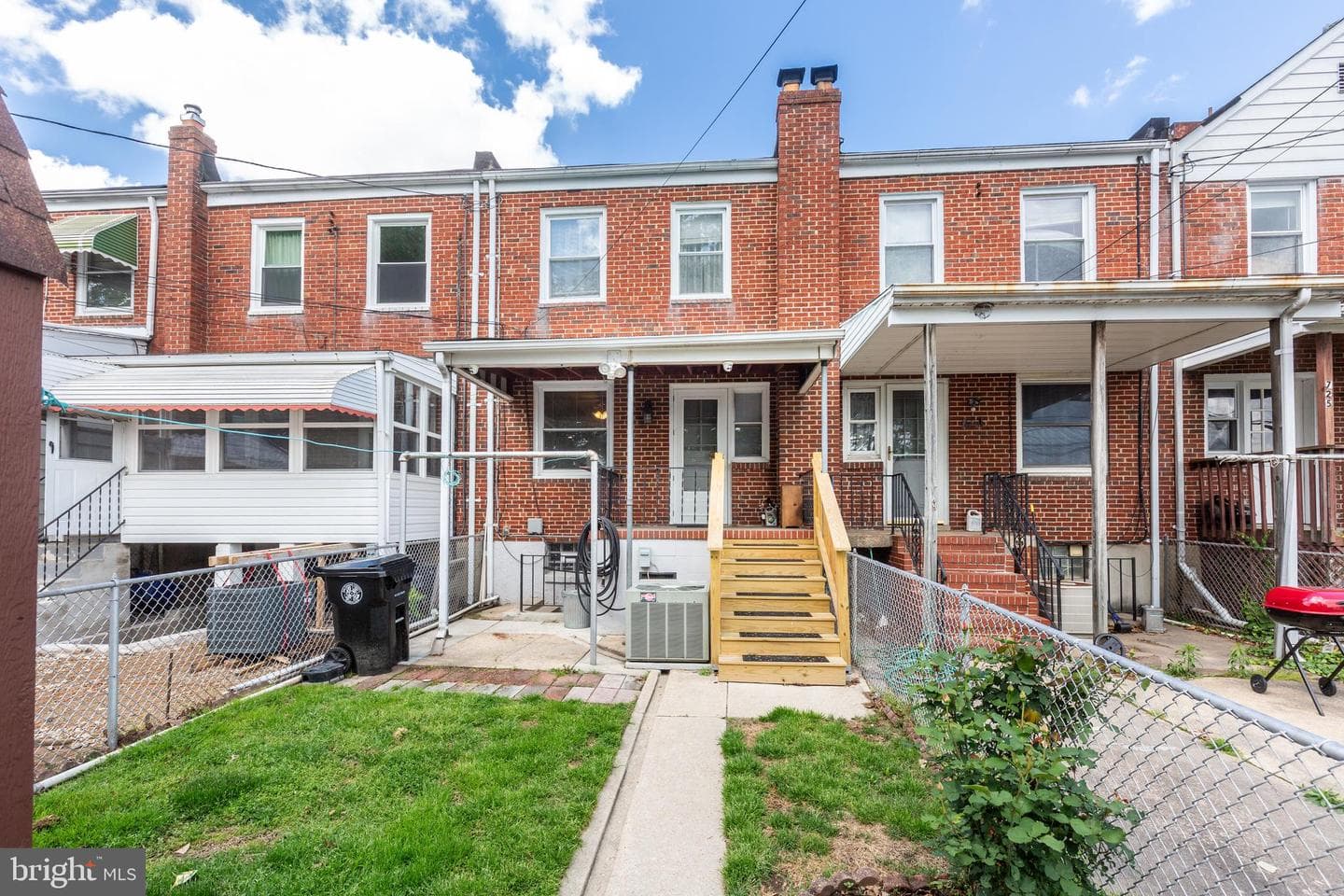 729 Aldworth Road photo 33