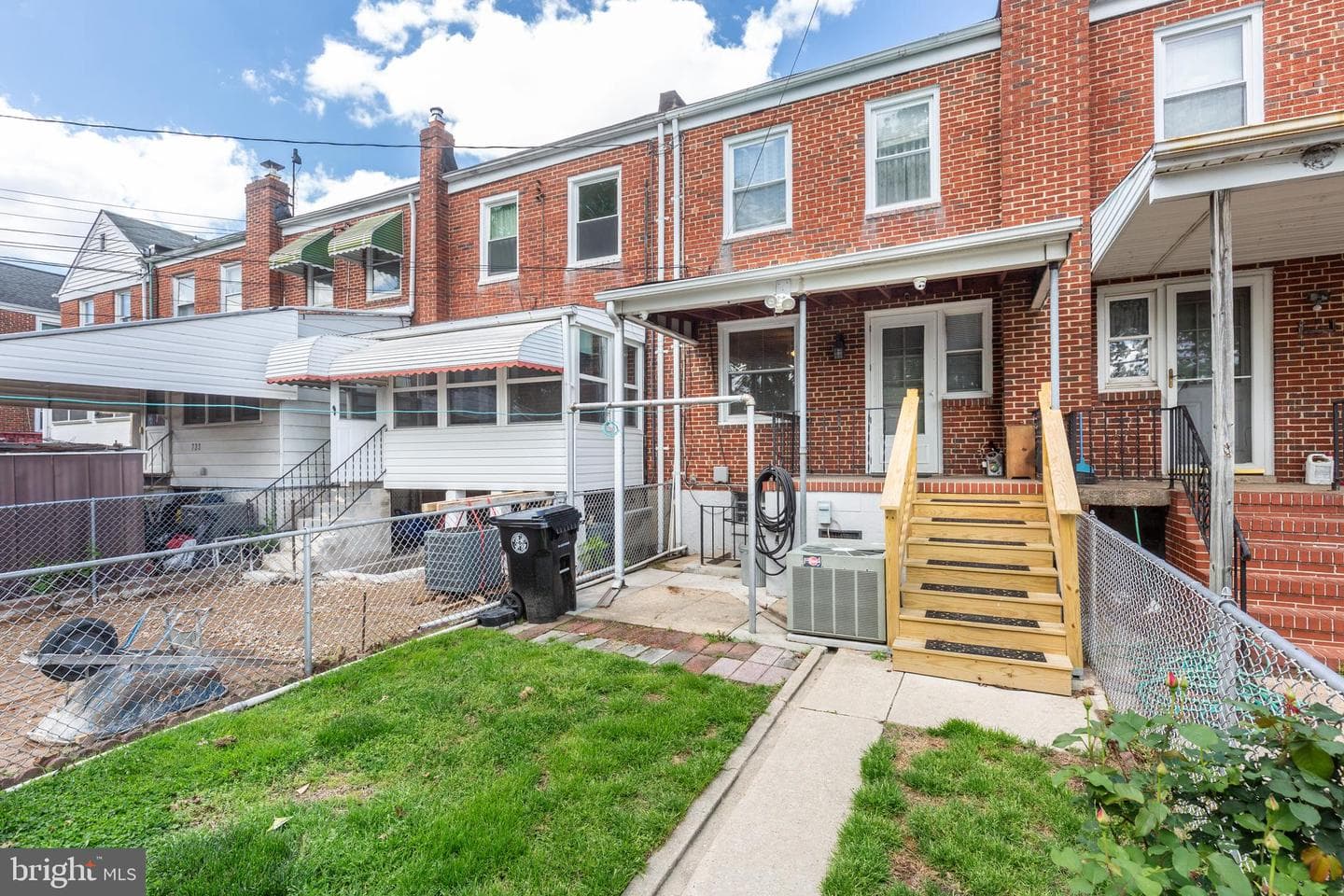 729 Aldworth Road photo 34