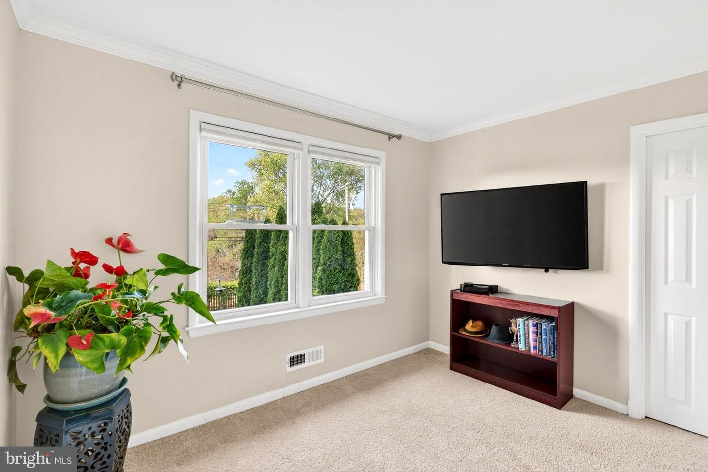107 Martingale Road photo 36