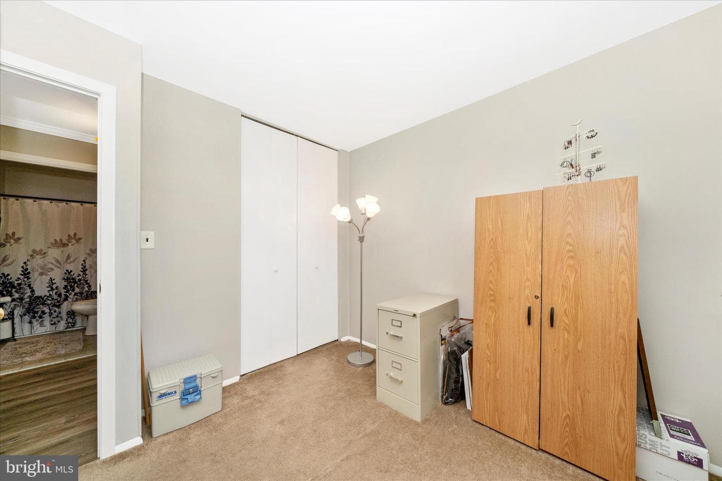 305 Glyndon Drive photo 25