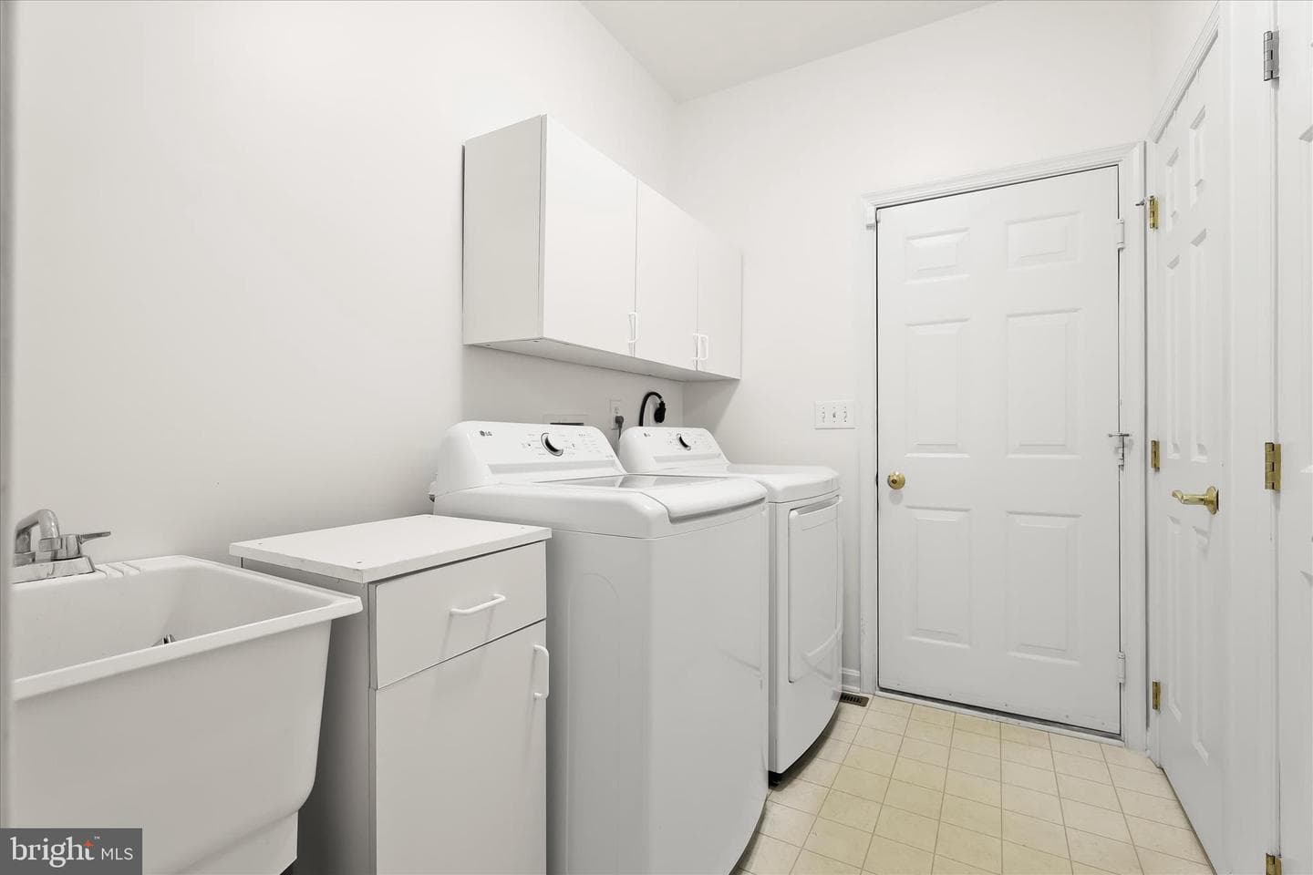 320 Chalk Hill Drive photo 26