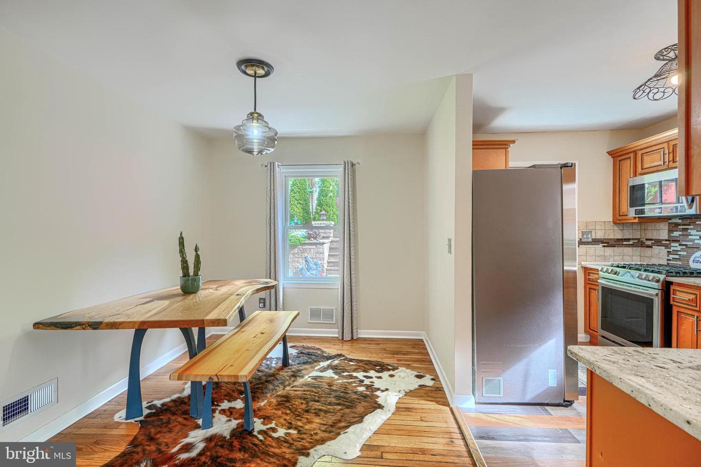 9807 Hilltop Drive photo 24