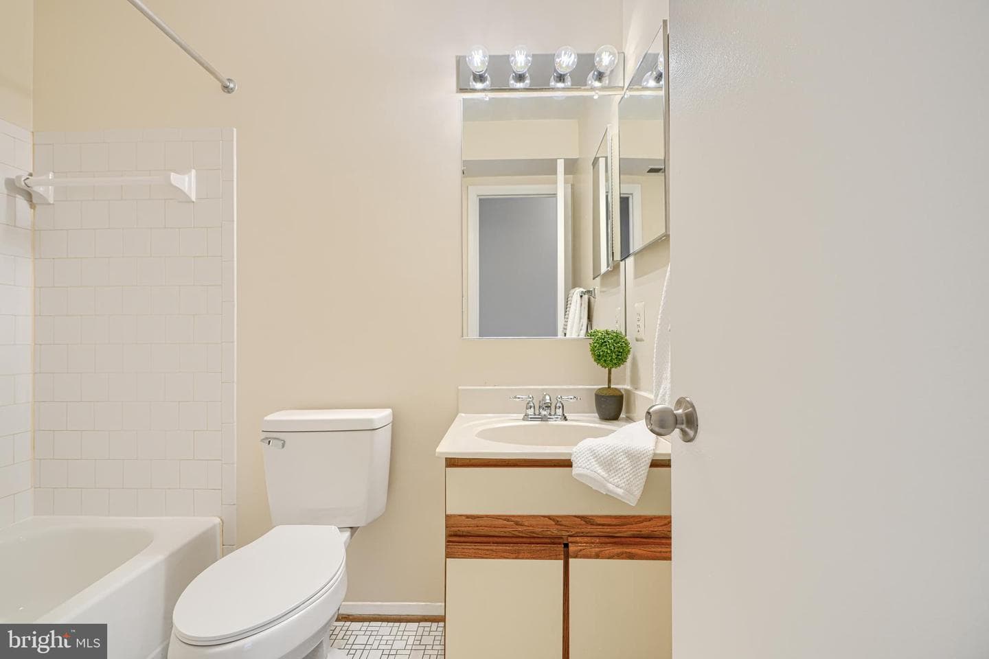2 Summit Hill Court #c-3 photo 26