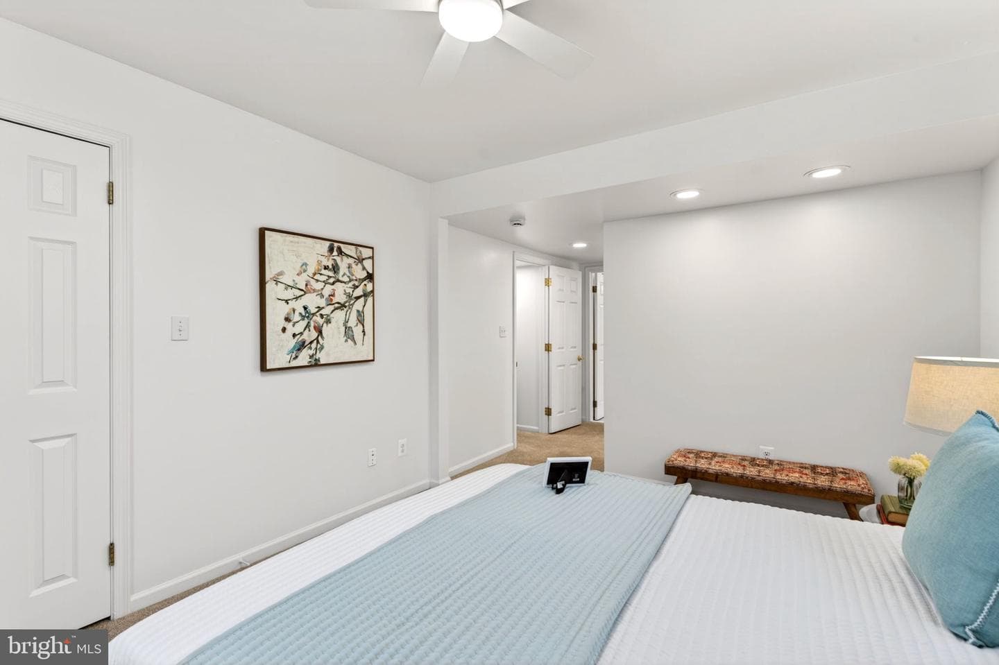 9 Maple Avenue photo 32