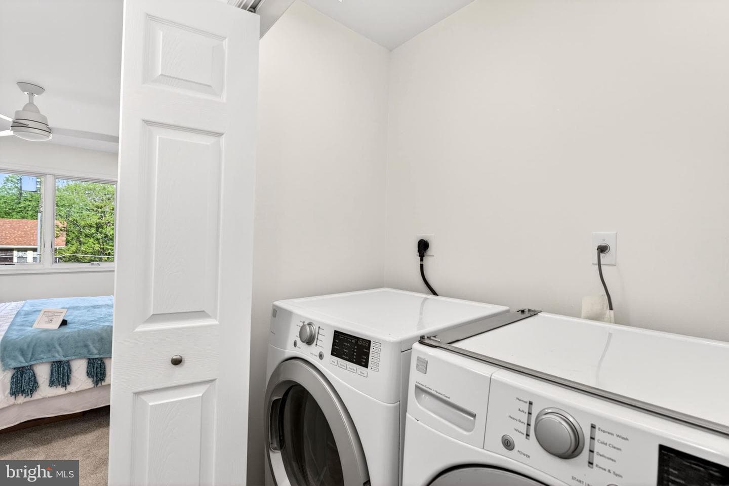 9 Maple Avenue photo 53