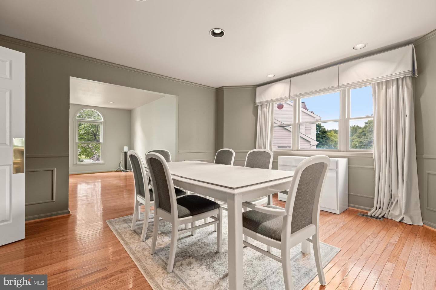 16 Charing Court photo 12