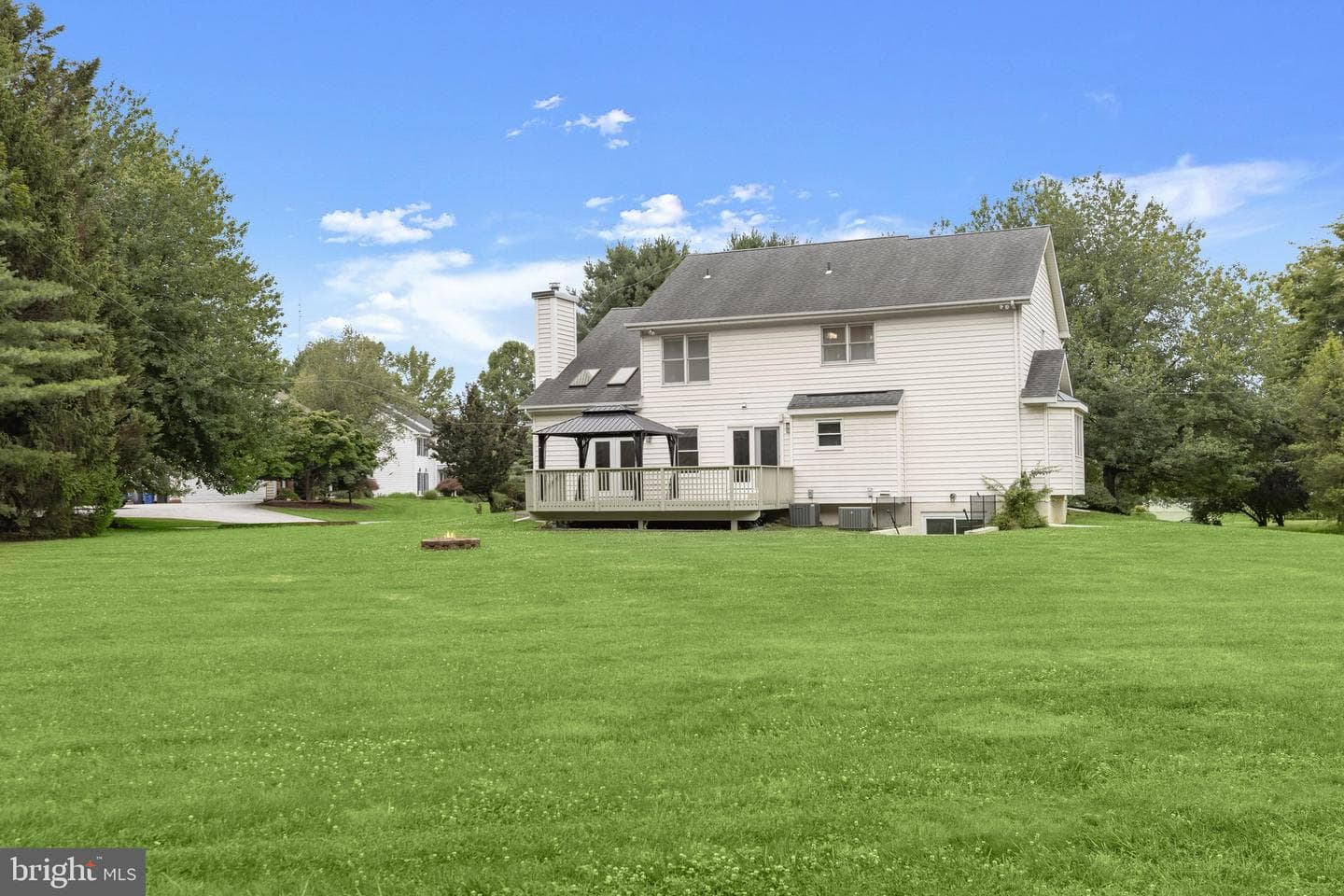 16 Charing Court photo 51