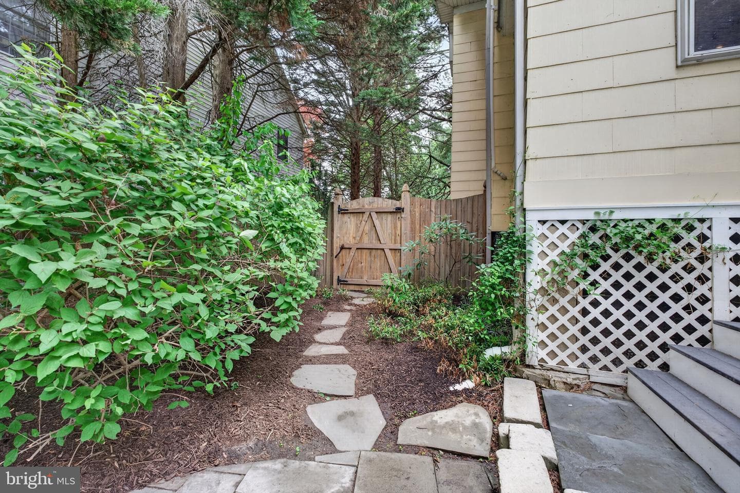 605 W Joppa Road W photo 88
