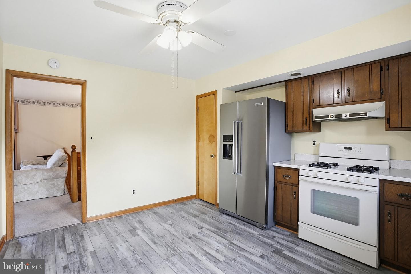 6713 Kenwood Avenue photo 10
