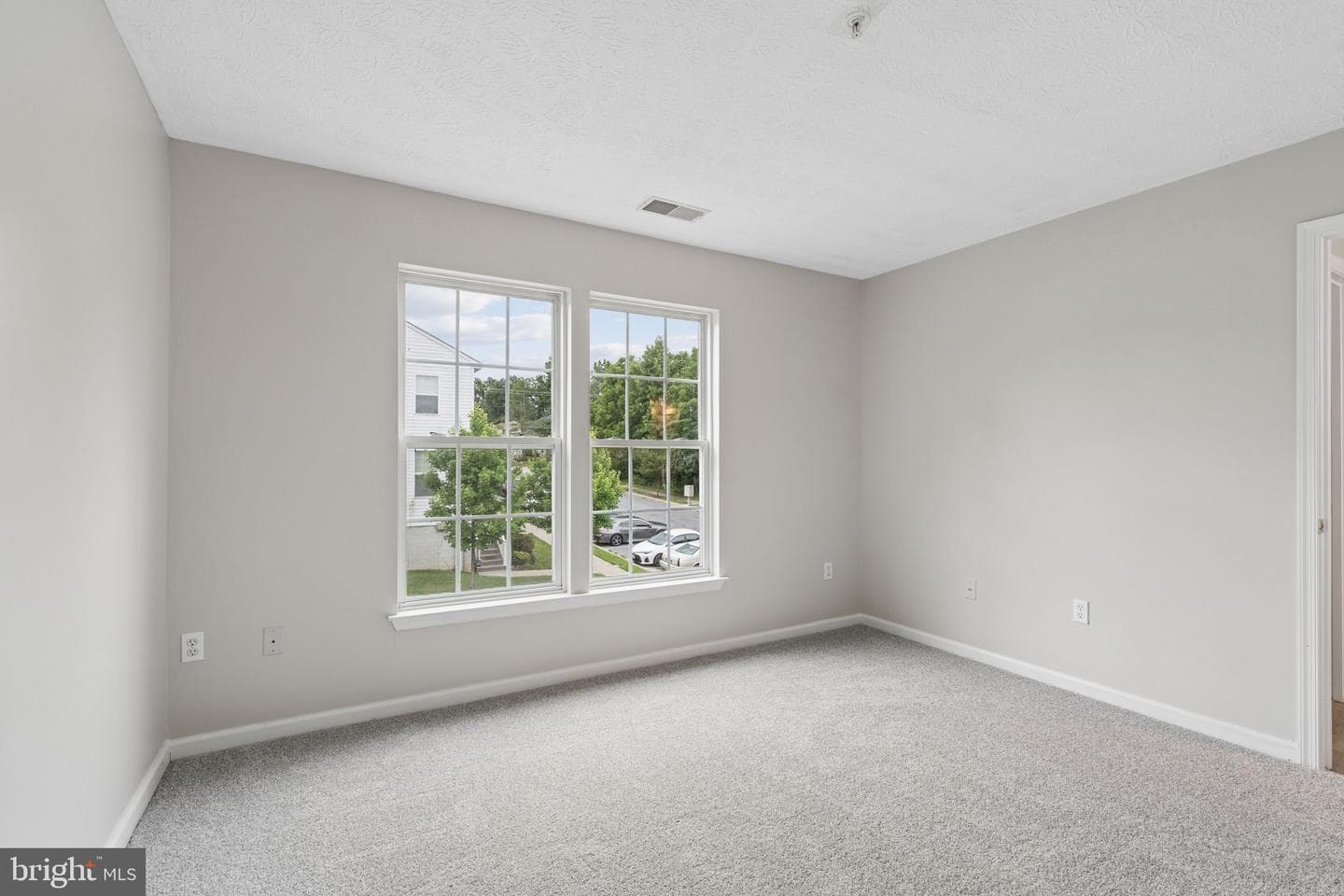 9314 Vanguard Court photo 28
