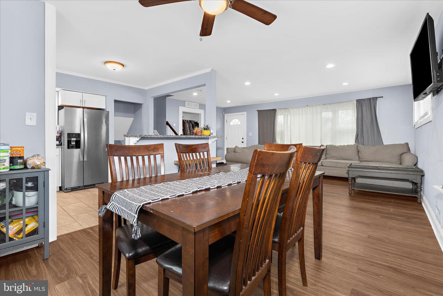 5911 Charnwood photo 8