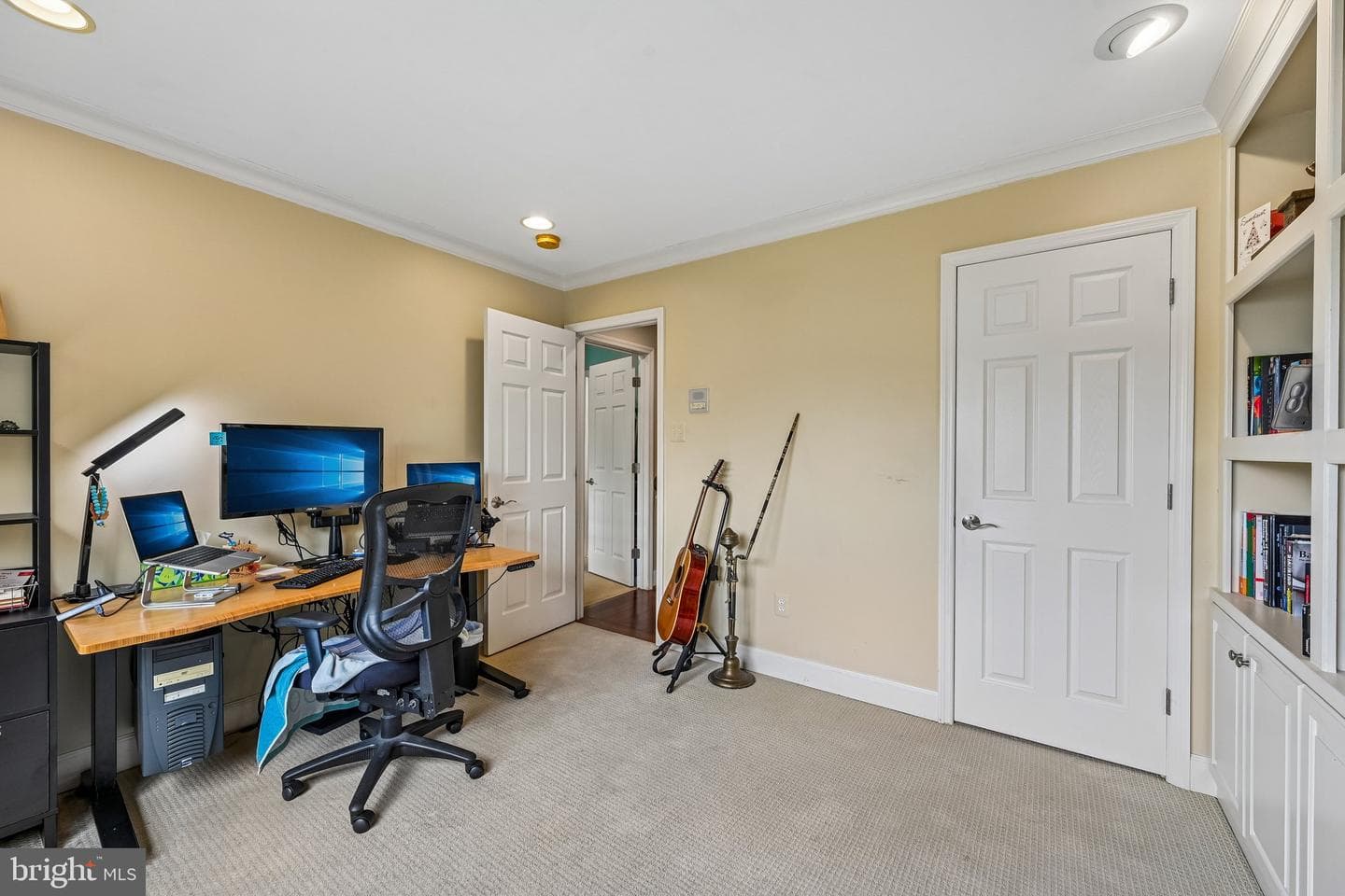 100 Newmarket Court photo 38