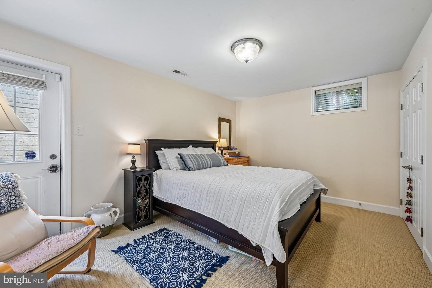 100 Newmarket Court photo 43
